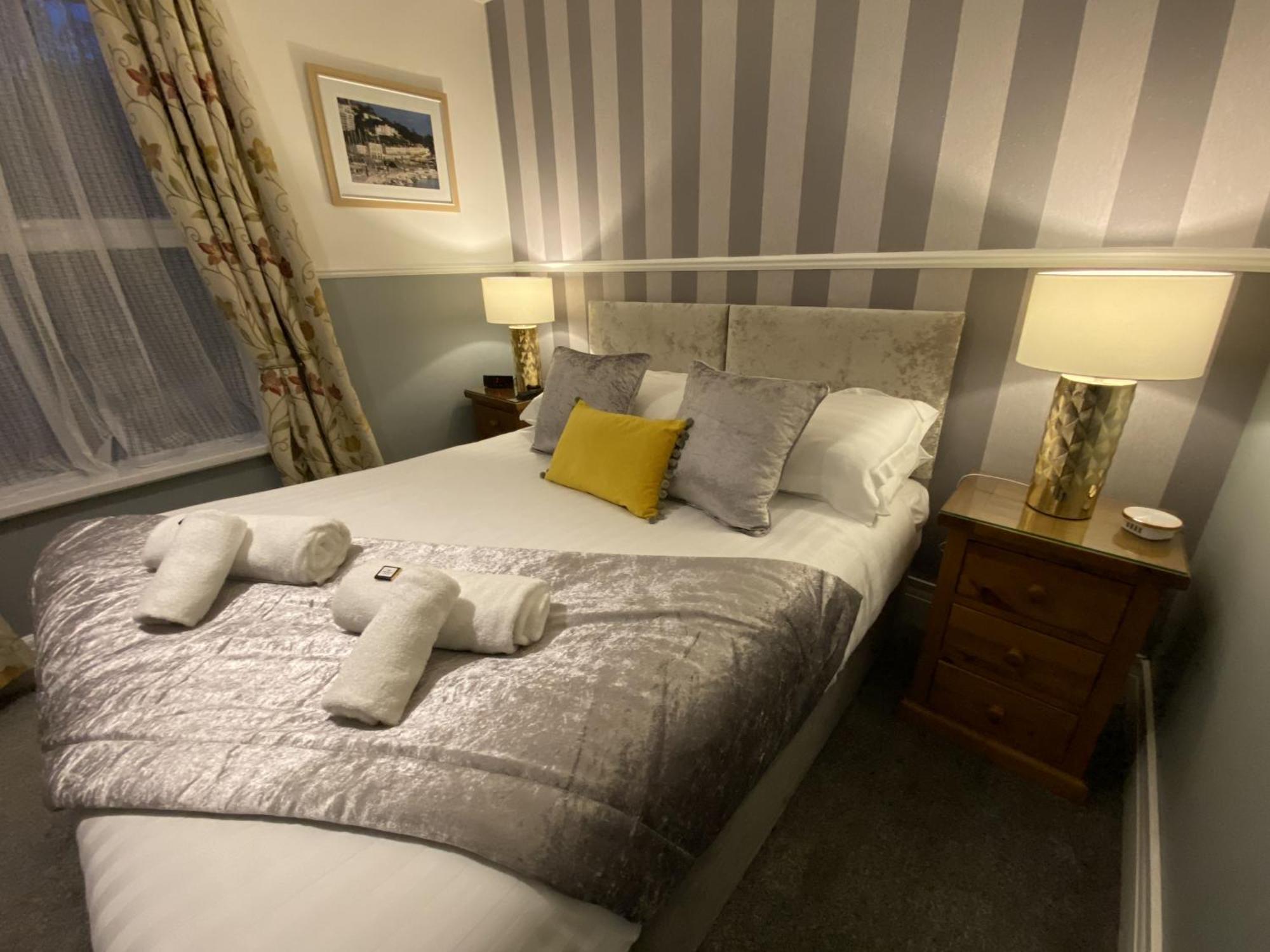 トーキー Abingdon House Bed & Breakfast エクステリア 写真